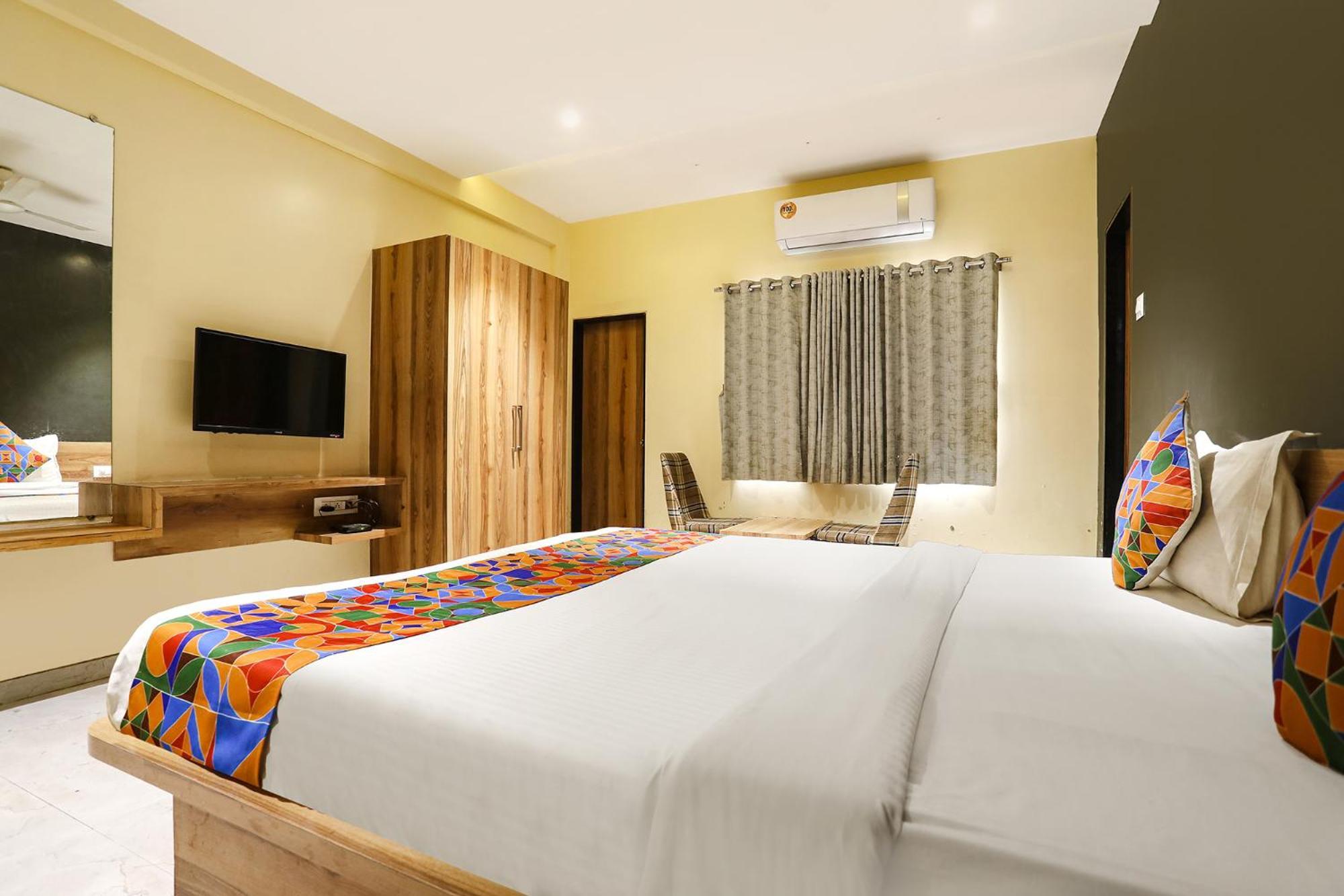 Fabhotel Radhika Ex Aurangabad  Exterior photo