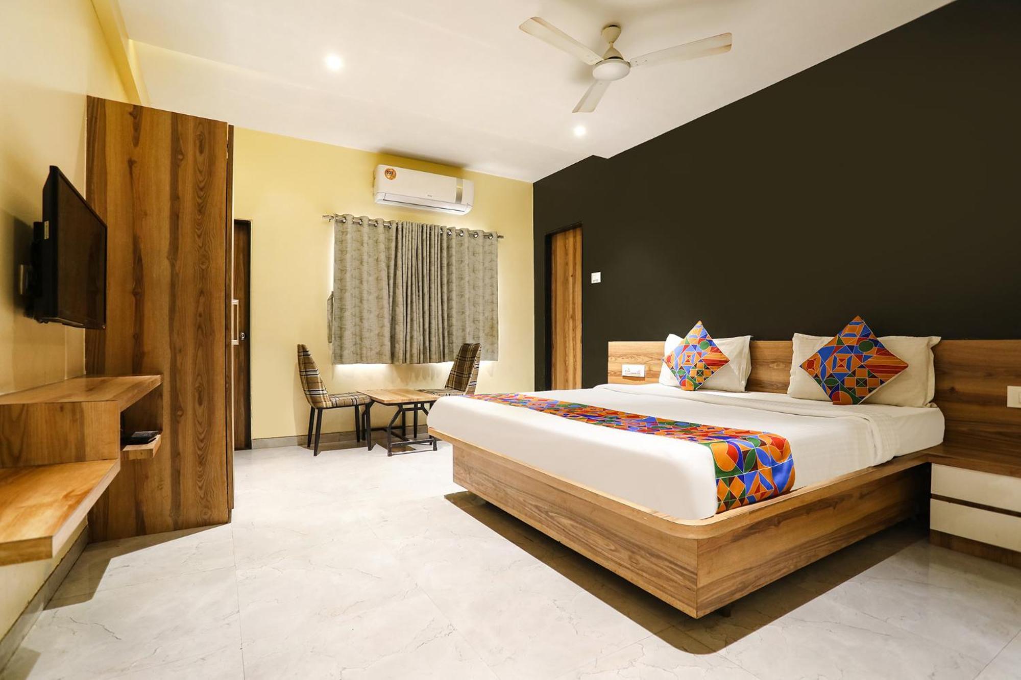 Fabhotel Radhika Ex Aurangabad  Exterior photo
