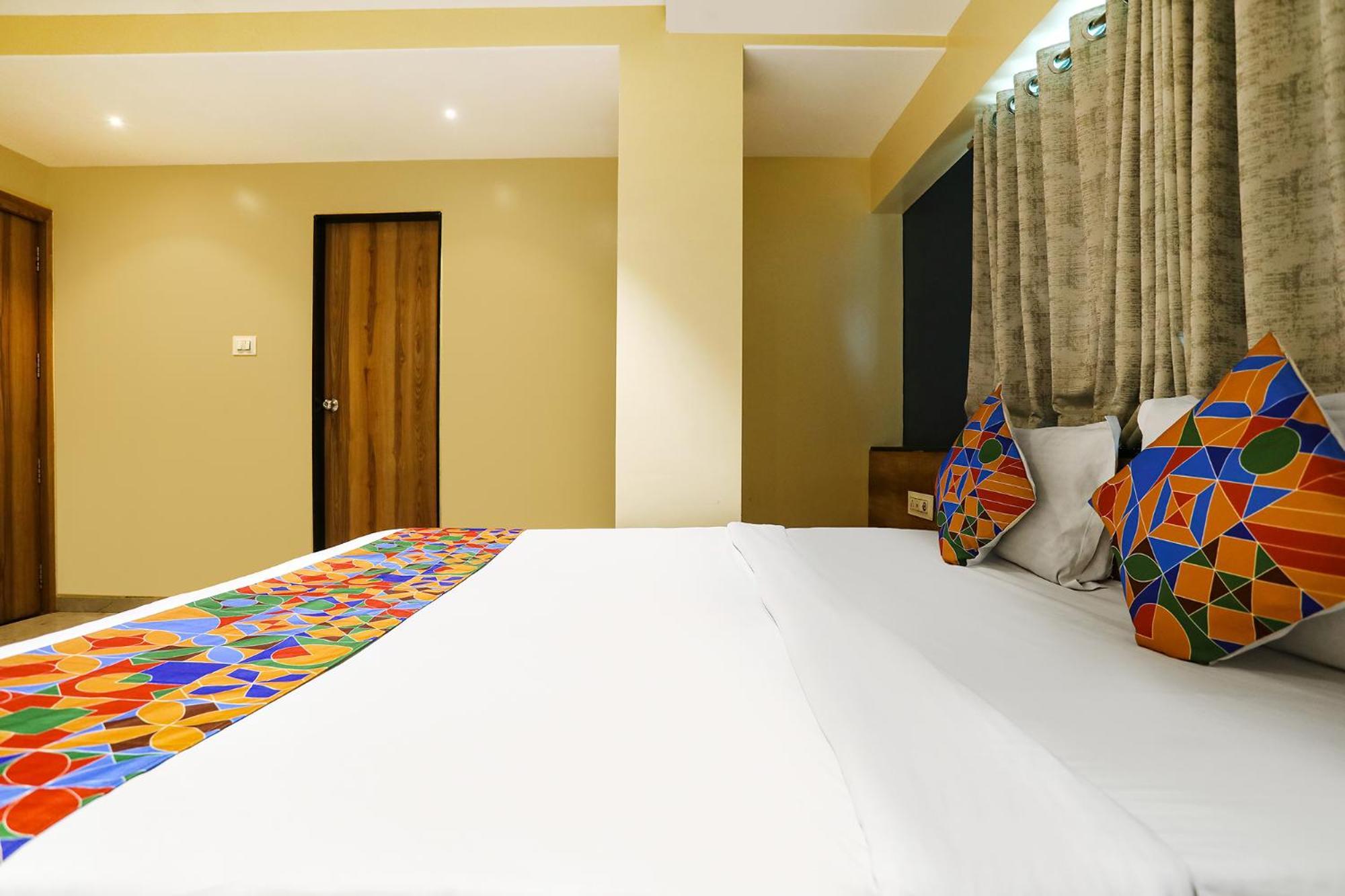 Fabhotel Radhika Ex Aurangabad  Exterior photo